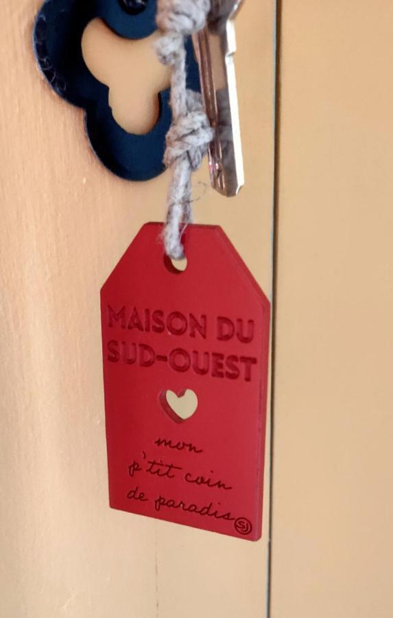 "Les Chacobins" - Appart'Etape Avec Garage Velos La Réole Extérieur photo